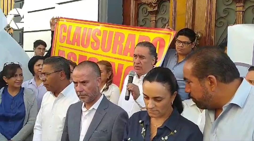 Video desde Puebla: PAN clausura de manera simbólica el Congreso en vísperas de la sesión para despenalizar el aborto