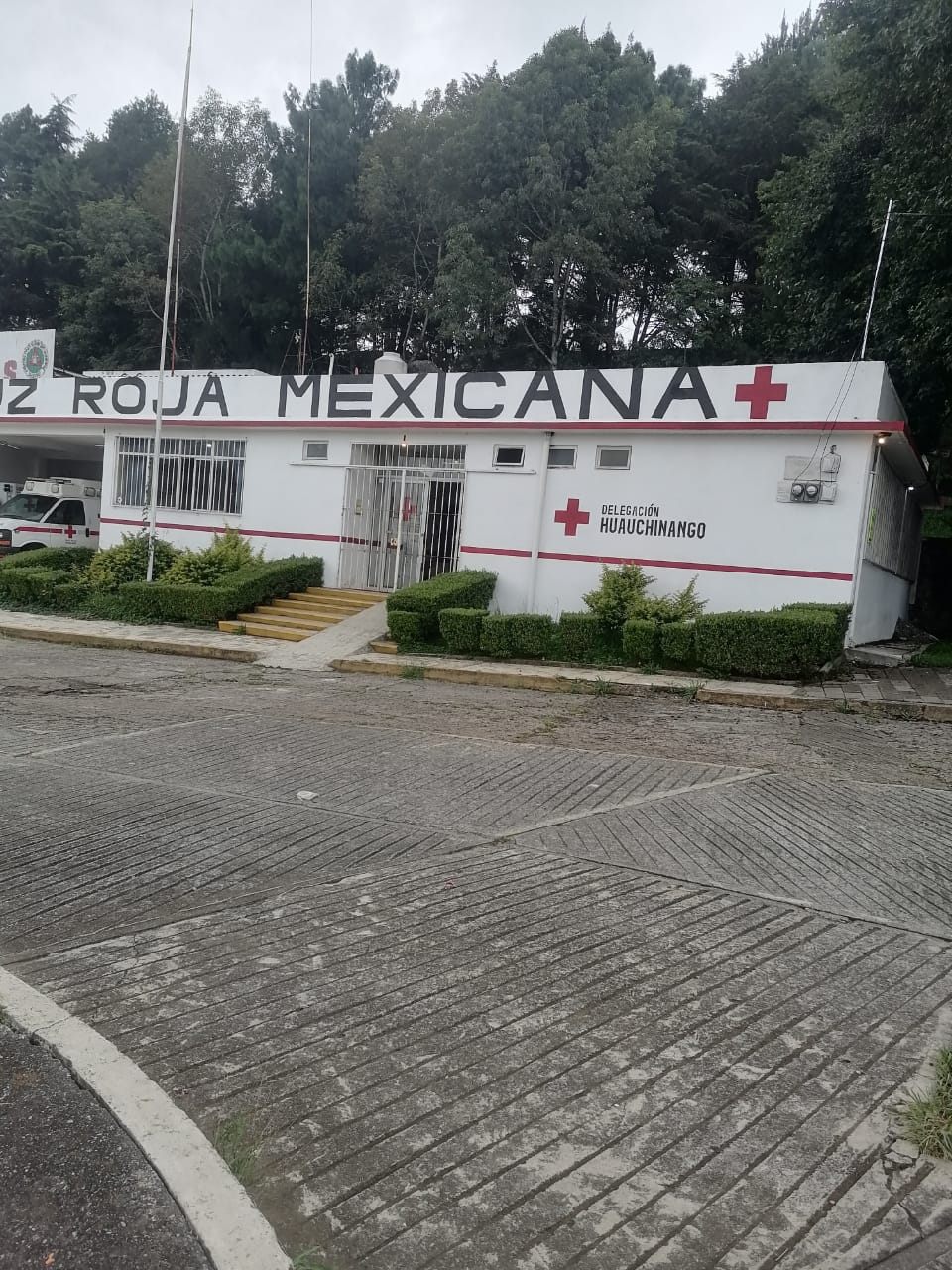 Cruz Roja Huauchinango se niega a atender a heridos por accidente en la federal Pachuca- Tuxpan