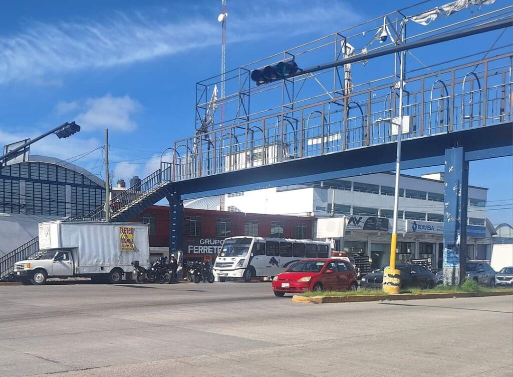 Por resistirse a un asalto lo golpean salvajemente en Amozoc