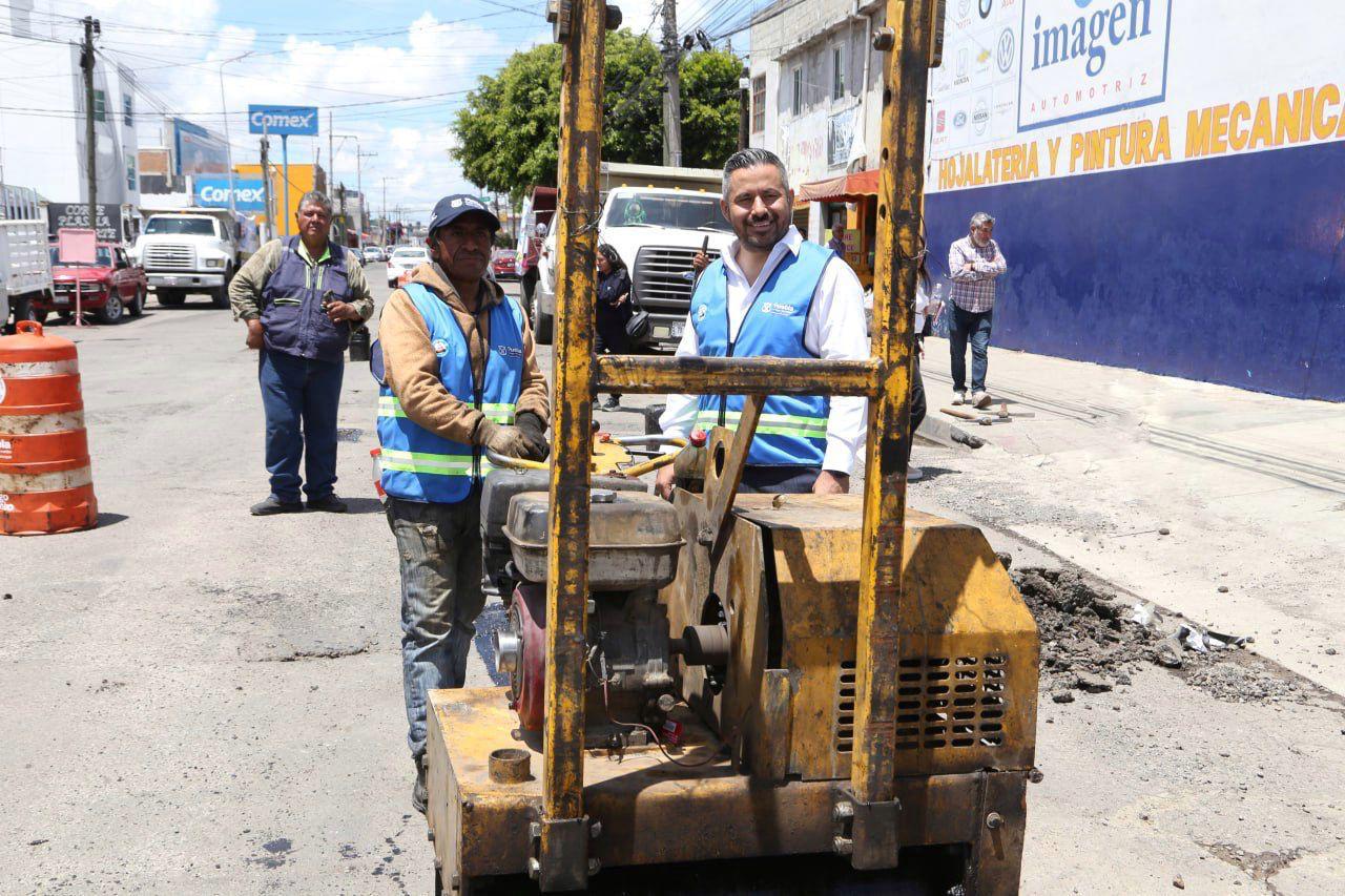 Avanza bacheo en Puebla capital