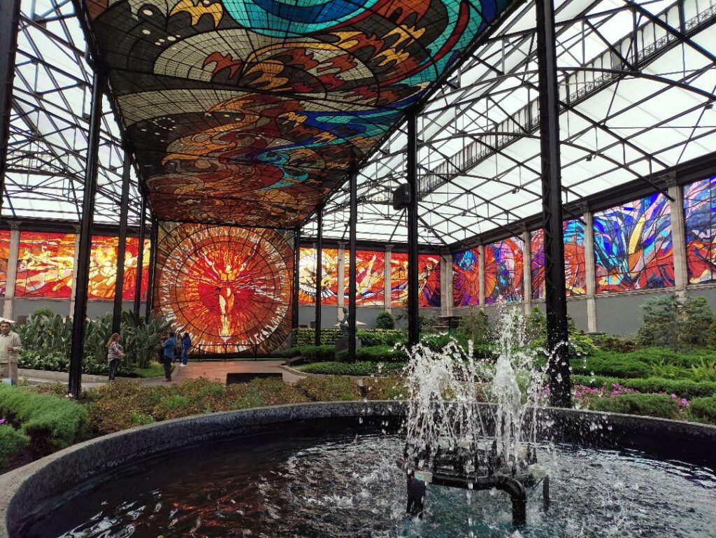 El Jardín Botánico Cosmovitral cumple 44 años