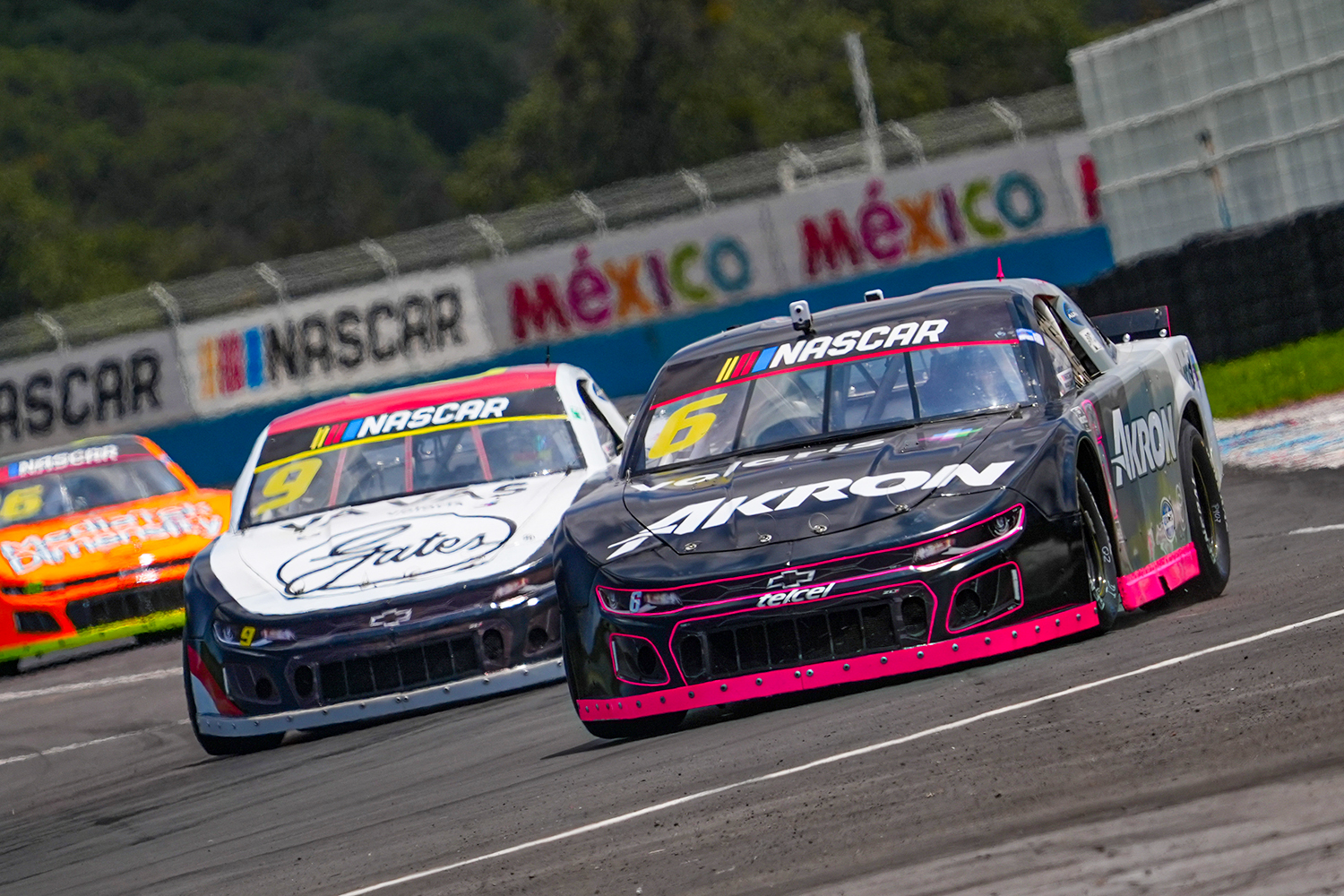 Alpha Racing con Eloy Sebastián obtienen la victoria de NASCAR Challenge en Puebla