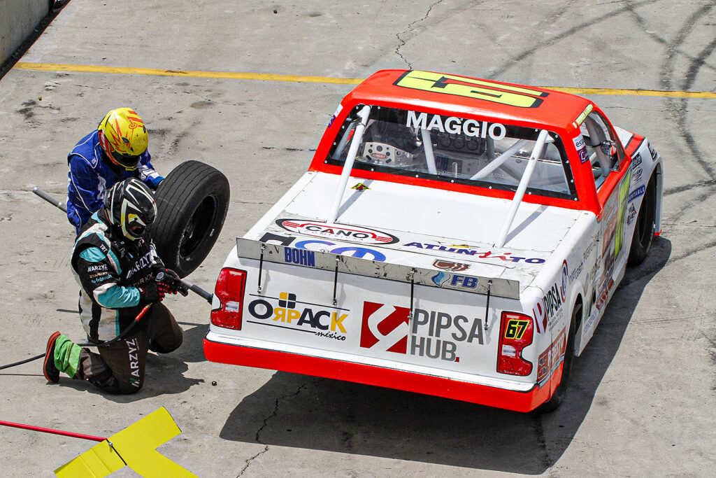 Llega Rodrigo Maggio al podio de las Trucks en Puebla para seguir en lo más alto