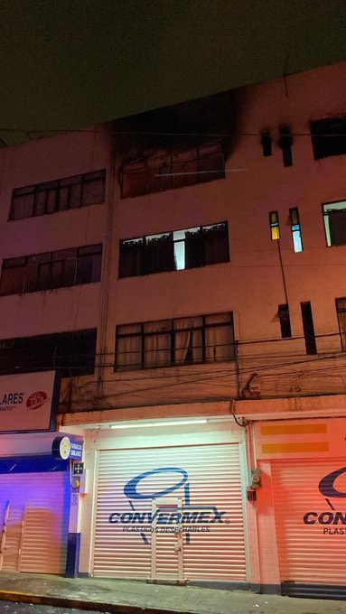 PC sofocó incendio en departamento de la 6 Norte