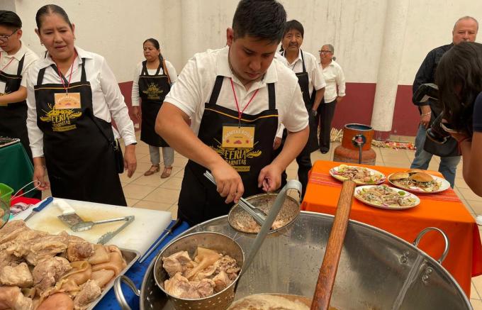 Comienza la Feria de las Carnitas en San Francisco Totimehuacán