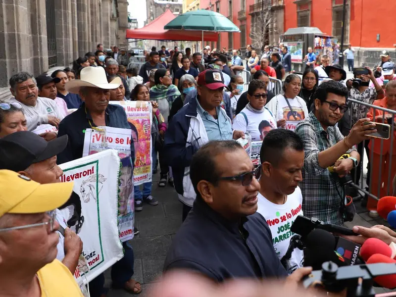 “Terminamos mal”: Padres de los 43 normalistas de Ayotzinapa ya no tendrán más reuniones con AMLO