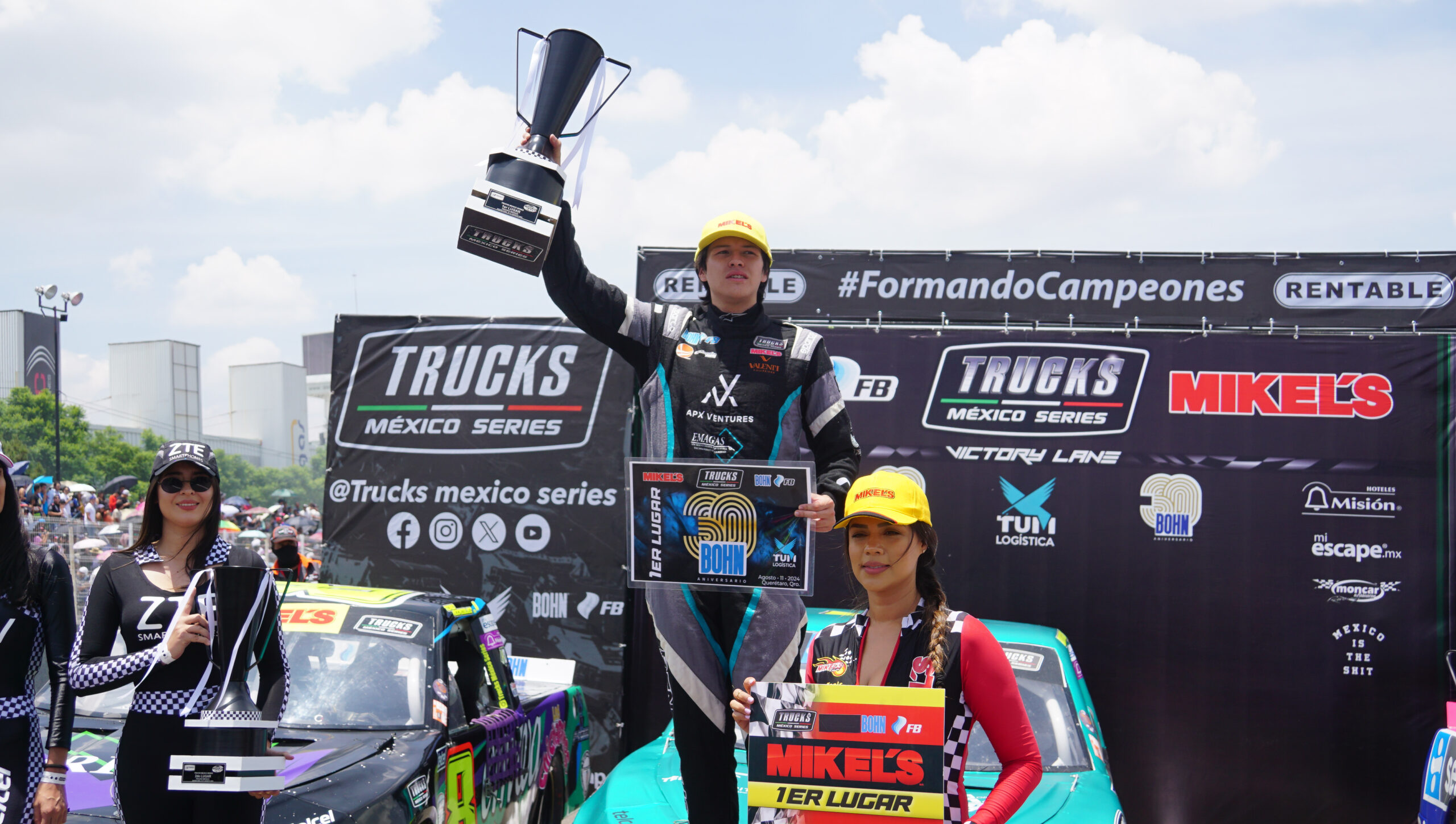 Con cierre espectacular Salinas se lleva la victoria en Trucks México Series