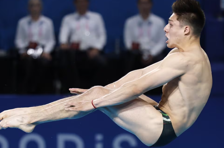 Osmar Olvera brilla en el trampolín y consigue medalla de bronce para México en París 2024