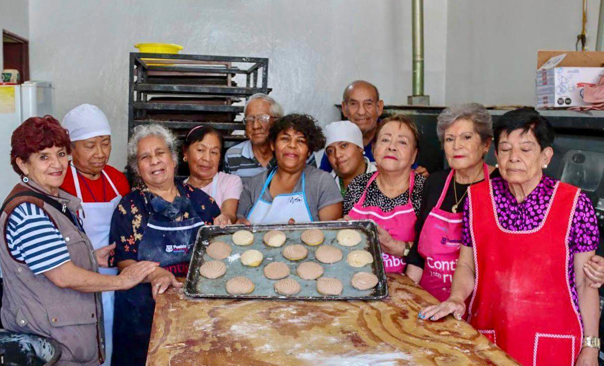 SMDIF invita a las personas adultas mayores a inscribirse al taller de panadería