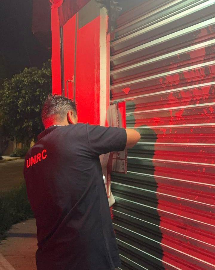 Clausuran varios negocios en Puebla capital