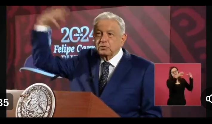 “Pueden quedarse todo el tiempo que quieran”, AMLO a ejidatarios que tienen bloqueadas la autopista México-Puebla y el Arco Norte