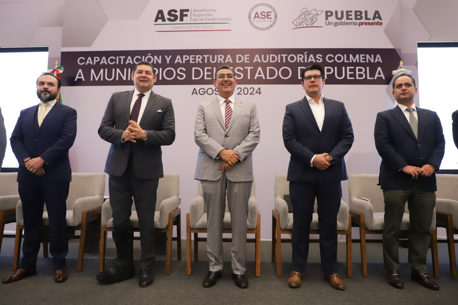 Sergio Salomón y Alejandro Armenta inauguran capacitación a funcionarios públicos electos y actuales