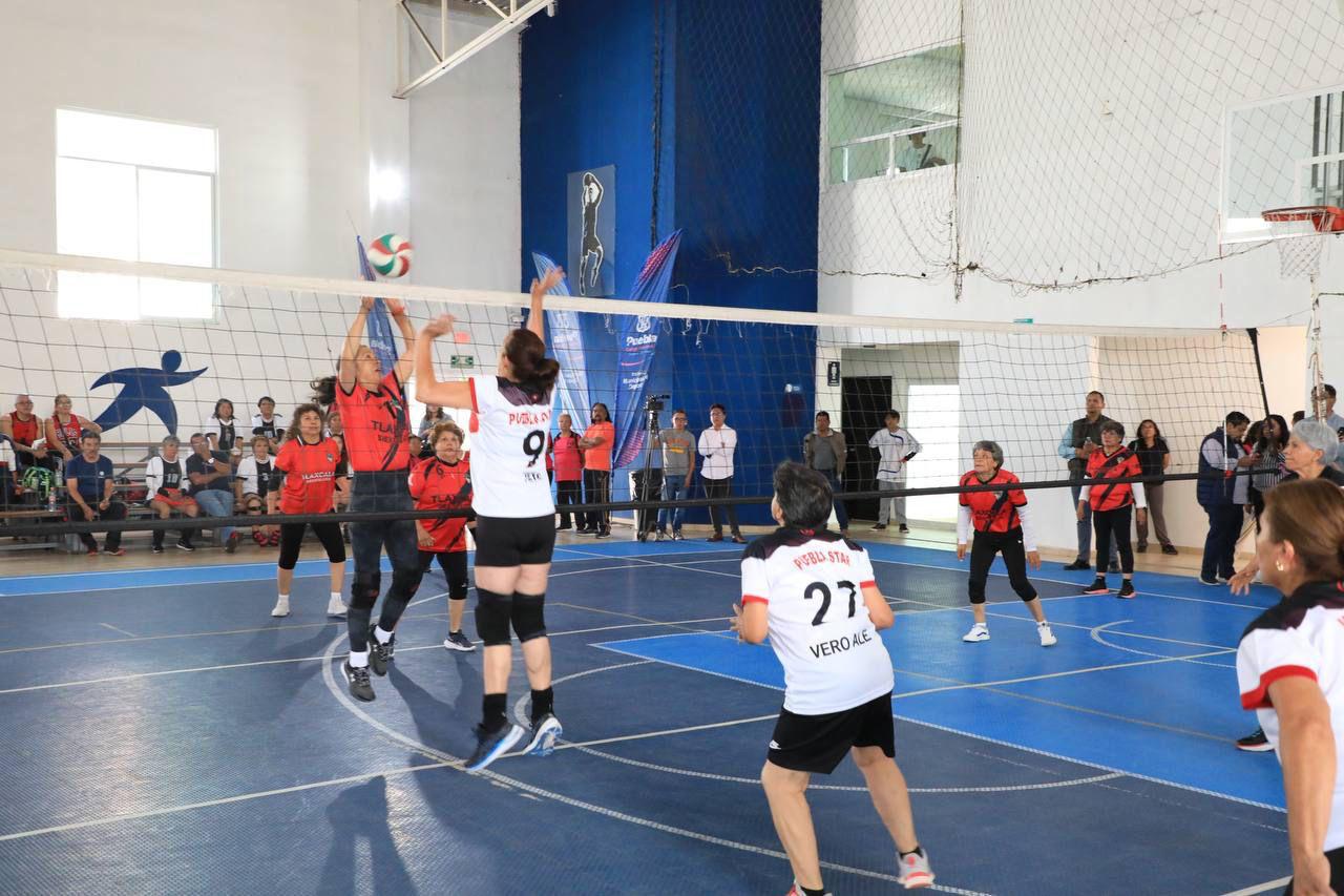 Torneo de Barrios de cachibol en Puebla capital