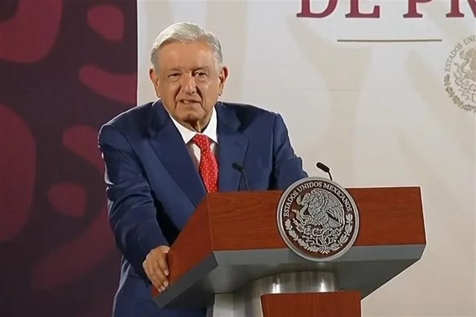 Persecución a Corral, una especie de venganza.- AMLO