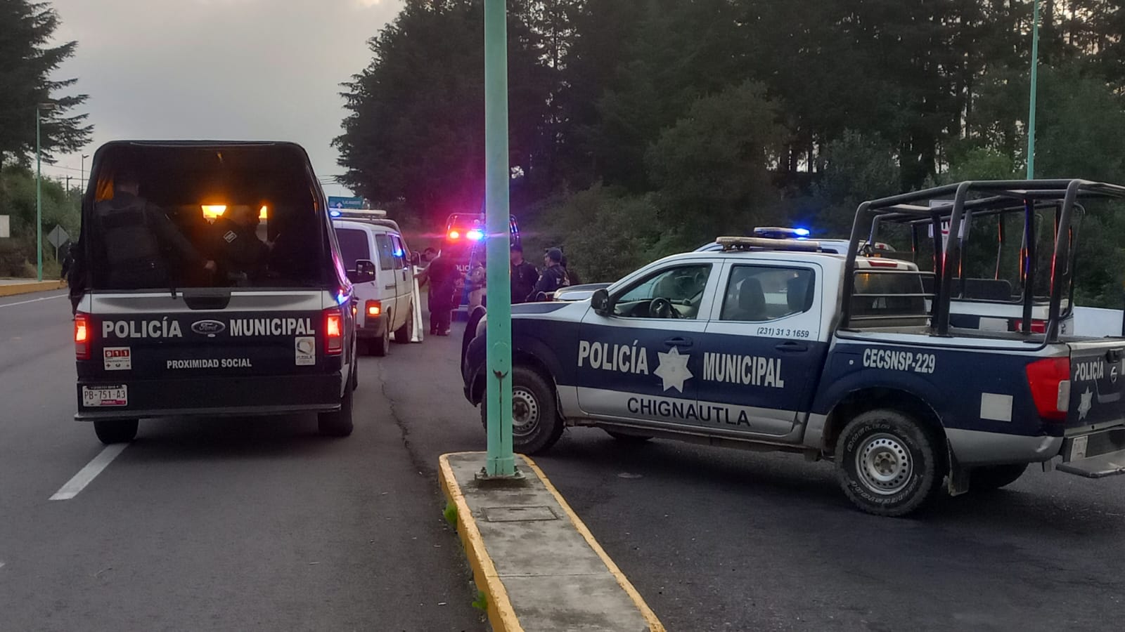 Policias de Teziutlán detienen a banda de ladrones.