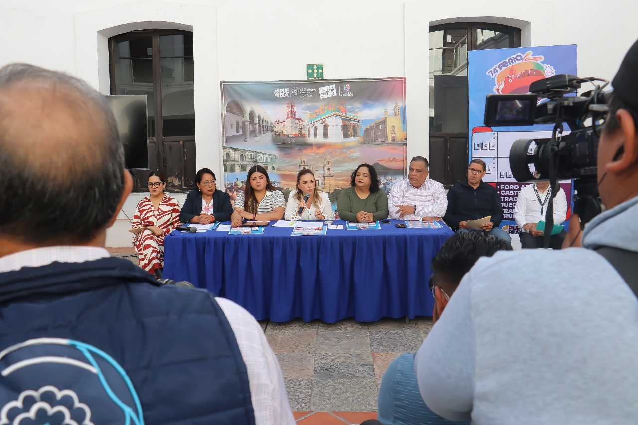 Presenta Paola Angon la 74ª edición de la Feria de San Pedro Cholula