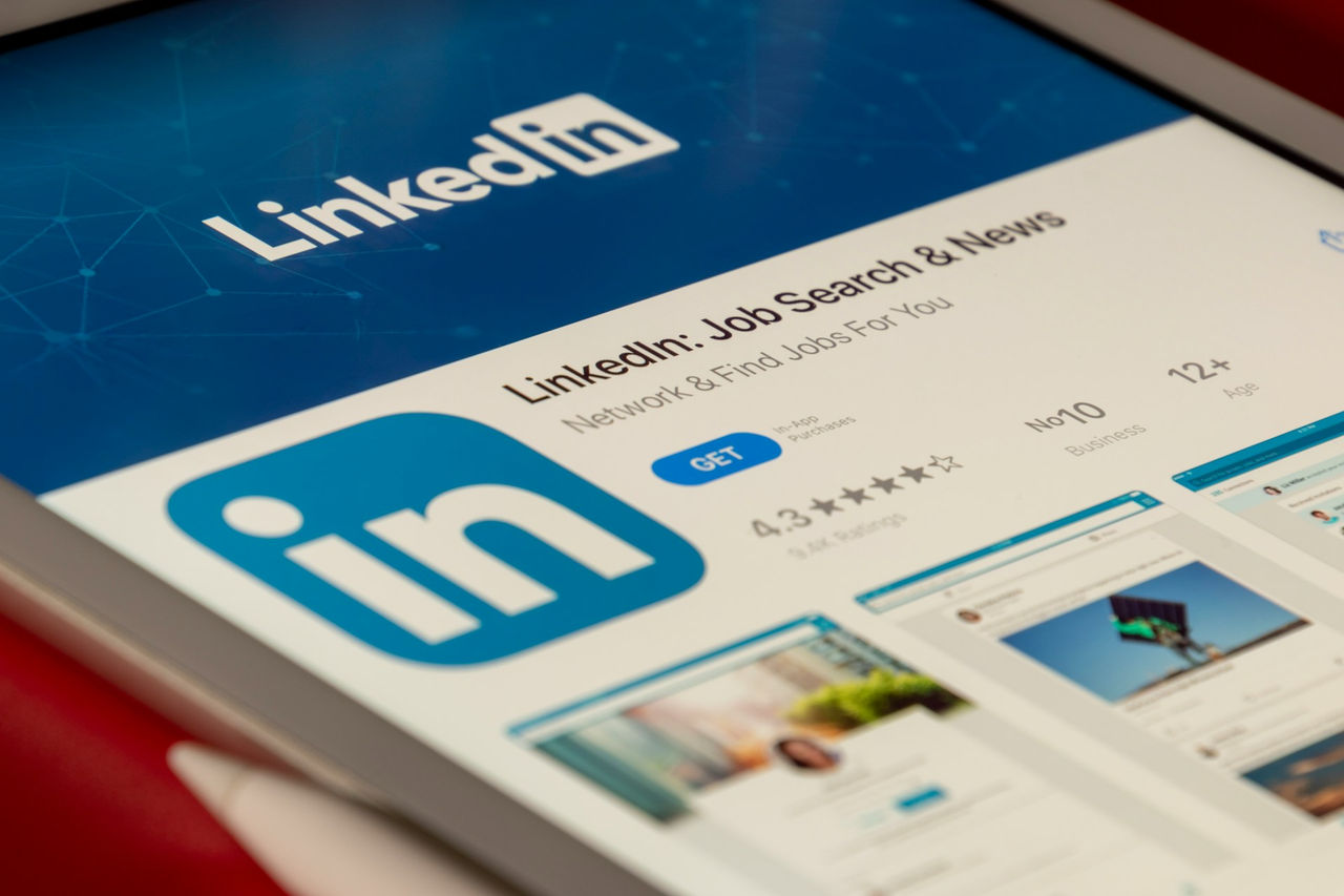 LinkedIn: de plataforma de empleo a una red social profesional