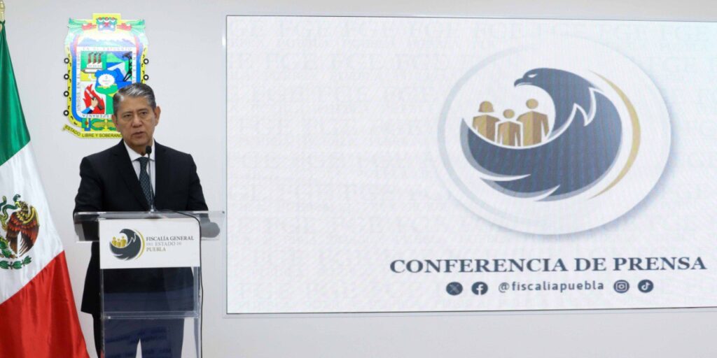 Ex comisario ejidal de Tlahuapan y su banda, vinculados por “chingarse” los 162 mdp de indemnización