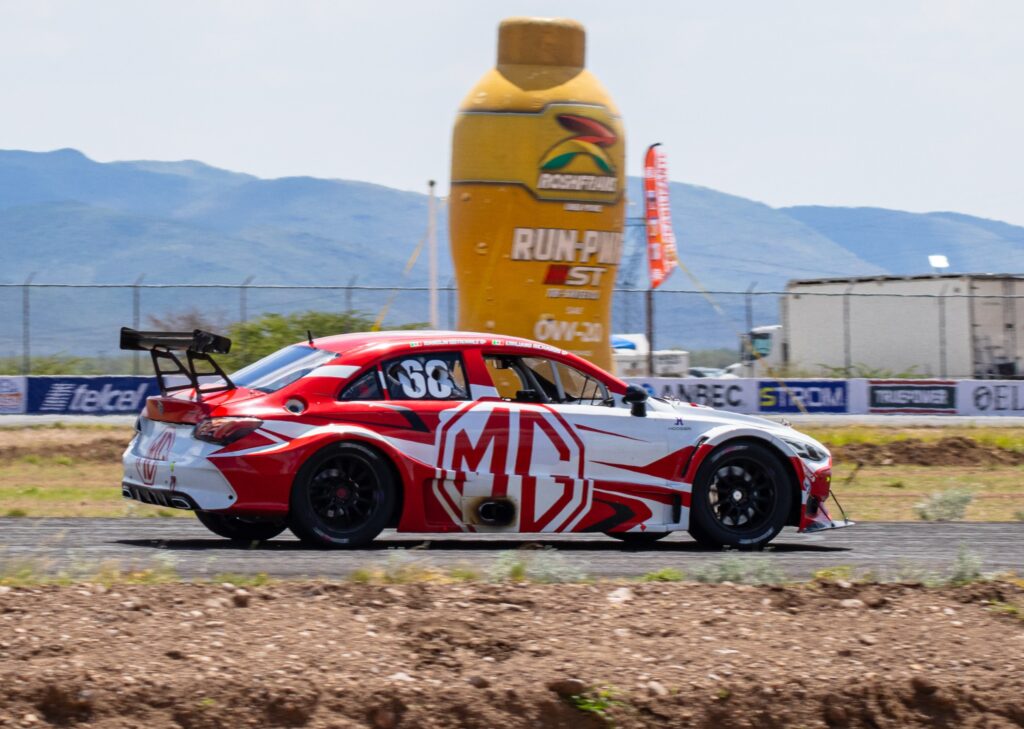 Salvador de Alba Jr. llega a Puebla, como líder en la GTM Pro 1 de Súper Copa