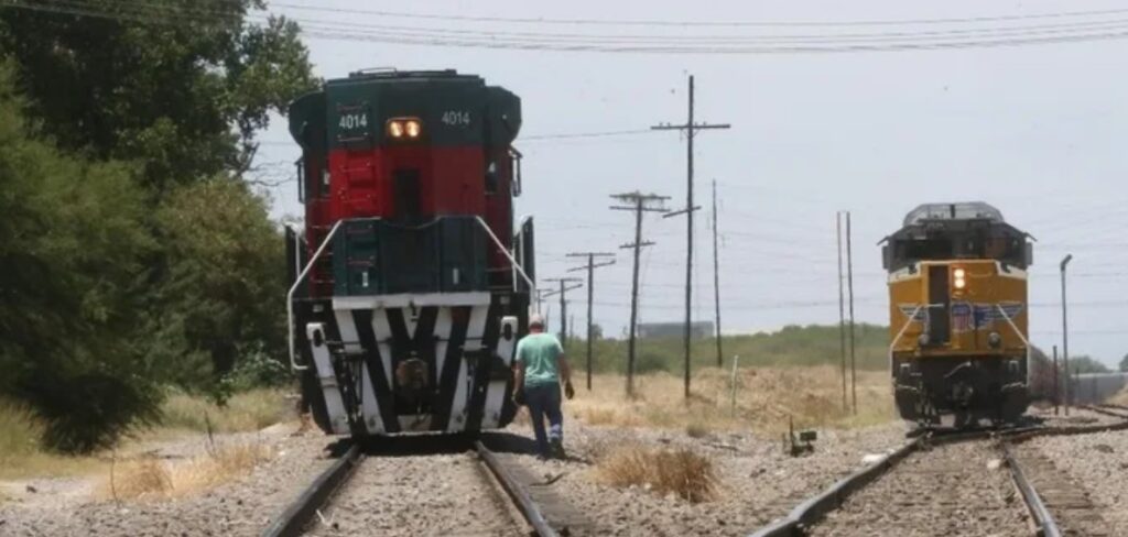 Tres días de bloqueo a la vía del tren en la ruta Veracruz-Ciudad de México