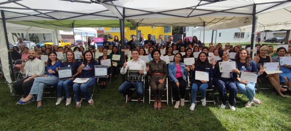Ayuntamiento de Puebla realiza segunda entrega de reconocimientos a estancias infantiles