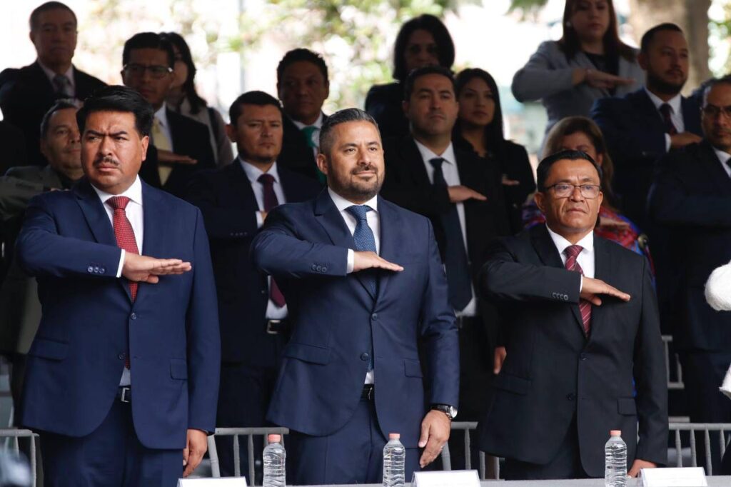 Inician festejos por el 214 aniversario de la Independencia de México