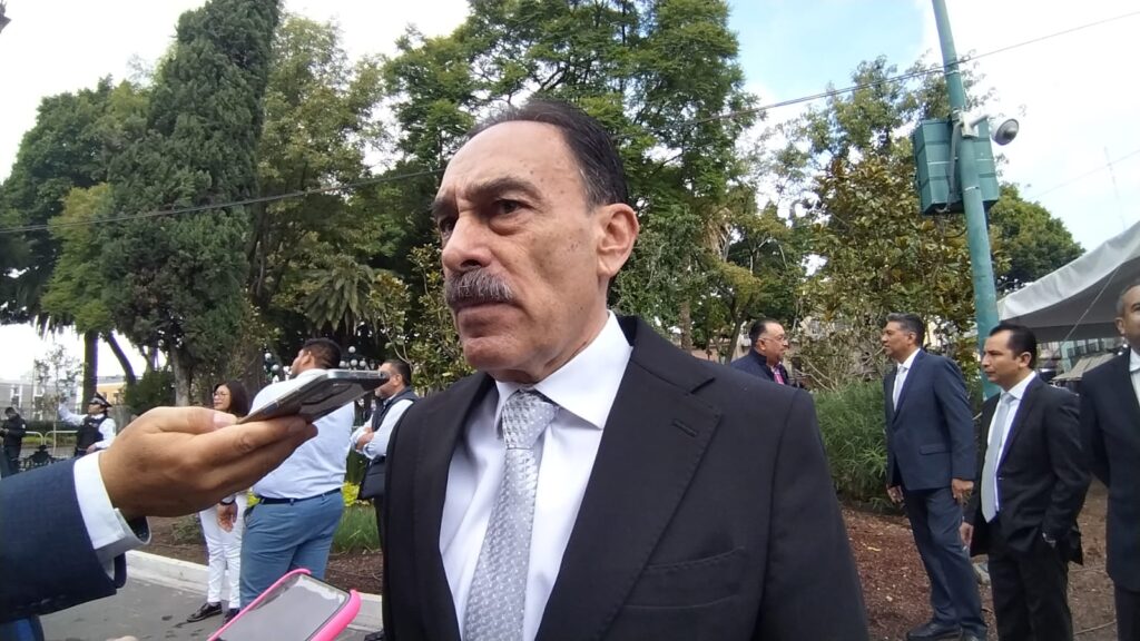 Vecinos piden clausurar los 4 bares de la colonia Villa Universitaria: Cruz Lepe