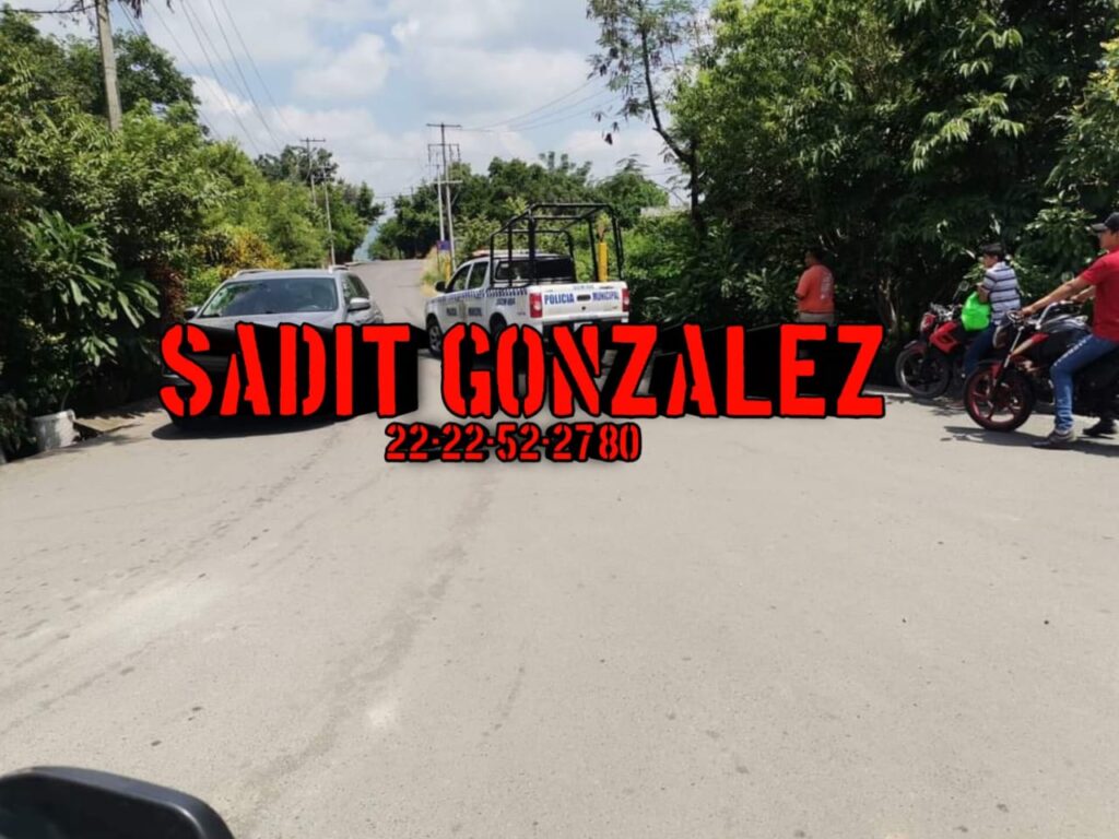 En enfrentamiento entre delincuentes, un policía resultó lesionado y cuatro patrullas baleadas en Venustiano Carranza