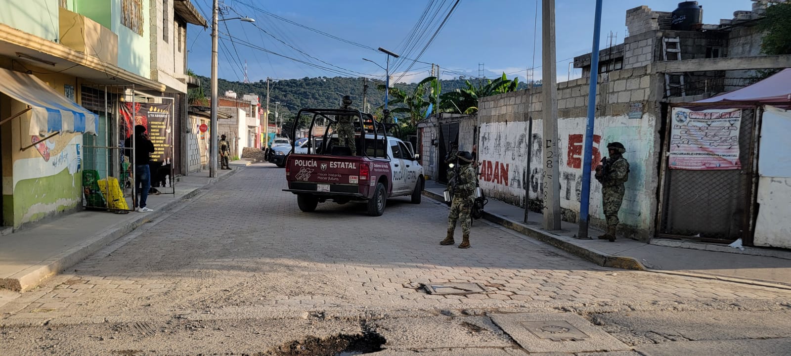 Policía municipal asesinado y civil muerto por infarto dejó riña en Amozoc