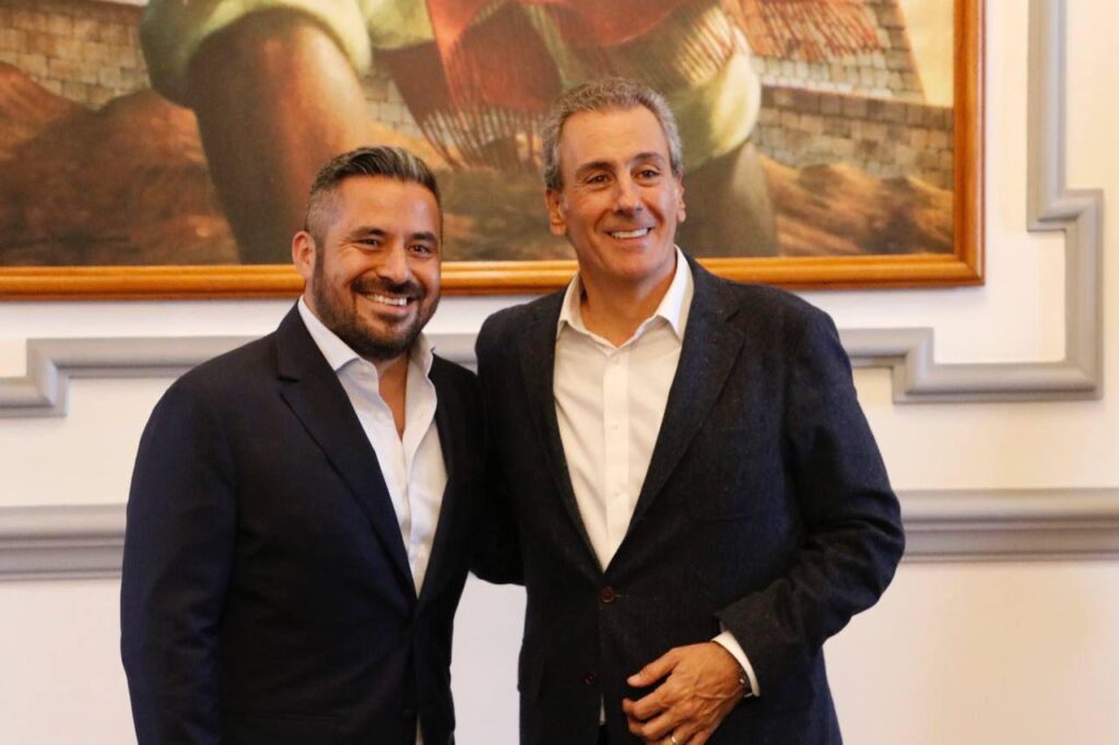 Pepe Chedraui y Adán Domínguez encabezan sexta reunión de transición en Puebla capital
