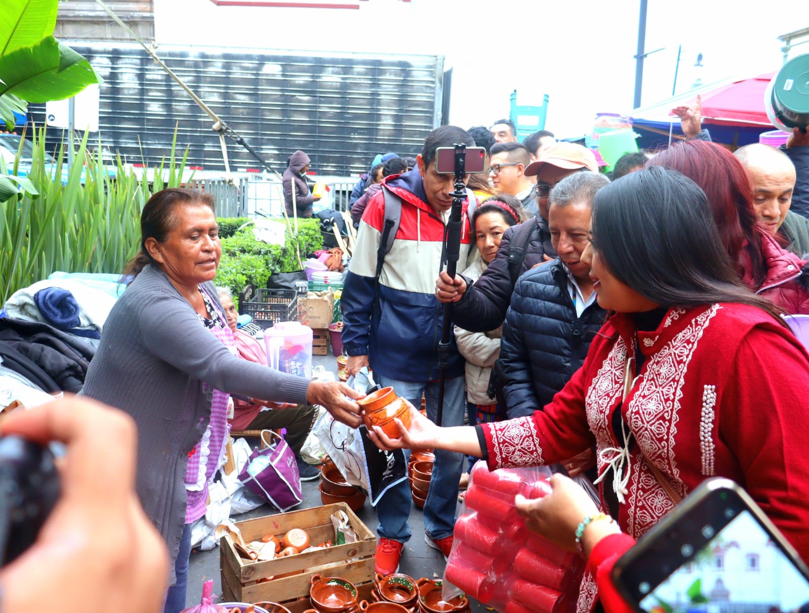 Tonantzin Fernández, comprometida con preservar las tradiciones y costumbres de San Pedro Cholula