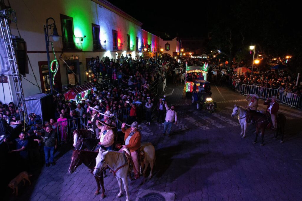 Ariadna Ayala encabezó la tradicional cabalgata Atlixco