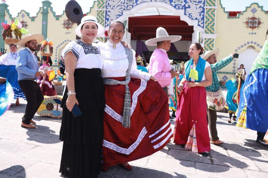 Video: Ariadna Ayala y Javier Aquino presentaron el Atlixcáyotl