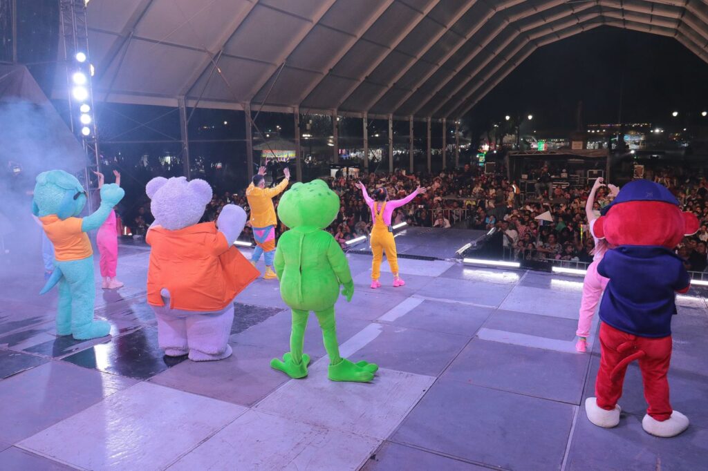 “Los Meñiques de la Casa” triunfan en la 74ª Feria de Cholula