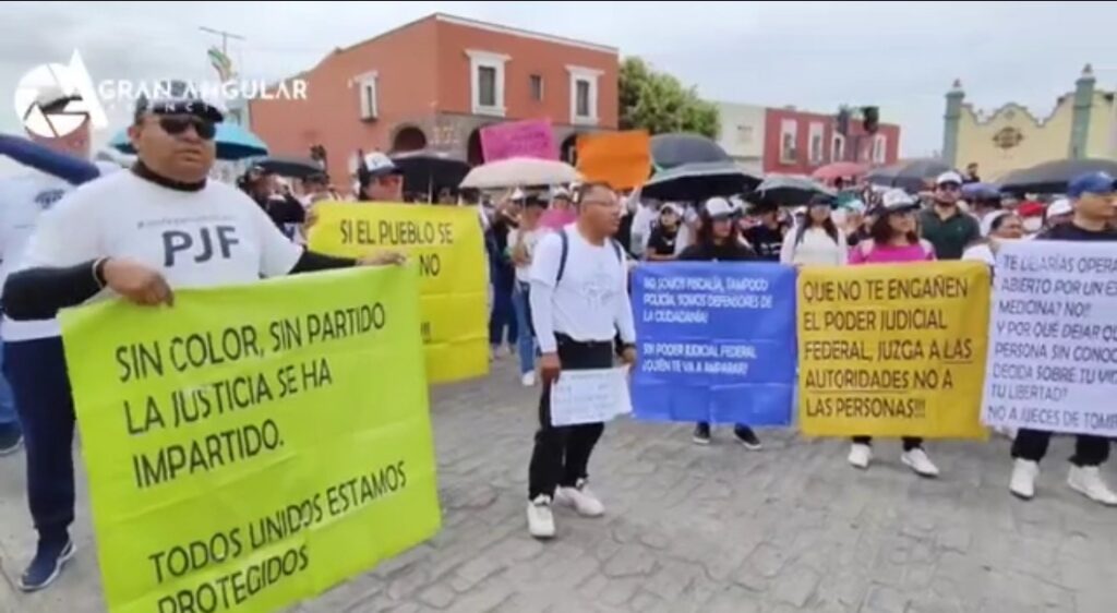 Video: Se manifiestan en Casa Aguayo trabajadores del Poder Judicial