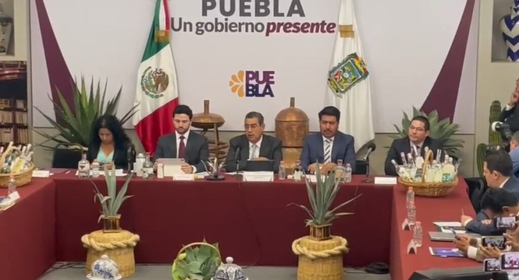 Video: FGE tiene identificados a grupos criminales en Puebla, afirmó Sergio Salomón