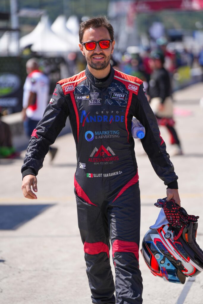 Marco Marín pasa a la final de NASCAR Challenge y va por el título