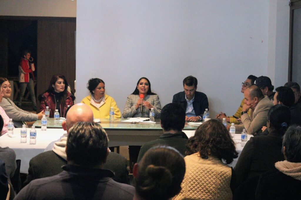 Se reúne Tonantzin Fernández con presidentes de fraccionamientos de Zerezotla
