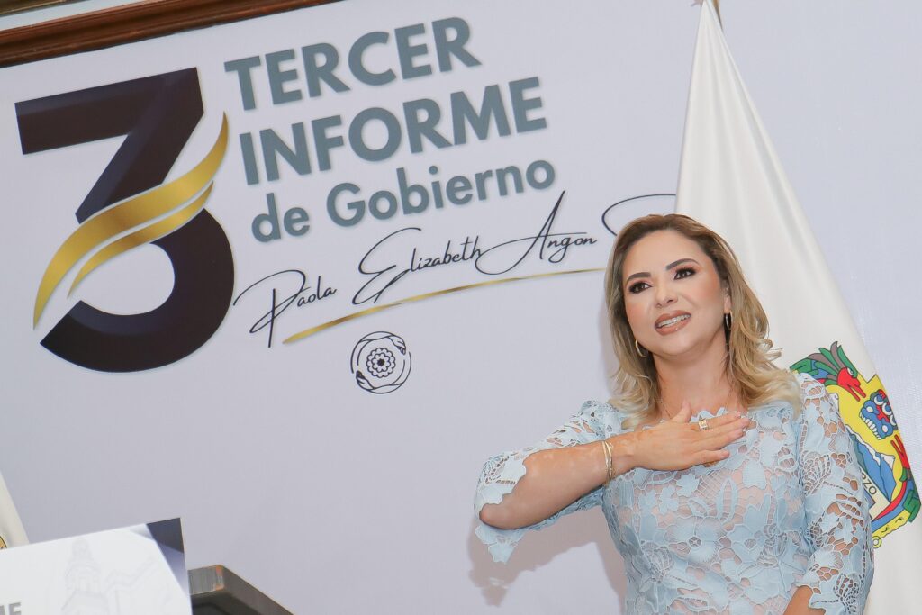 En San Pedro Cholula Paola Angon dio su 3er informe