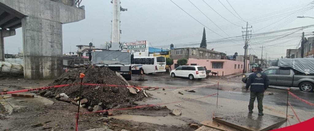 Desbordamiento de río, desgajamiento carretero y varias afectaciones por la lluvia en el estado