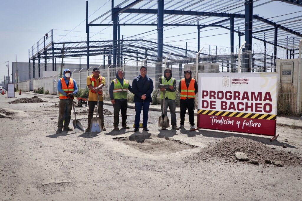 En Cuautlancingo Omar Muñoz supervisó el programa Bache Ando