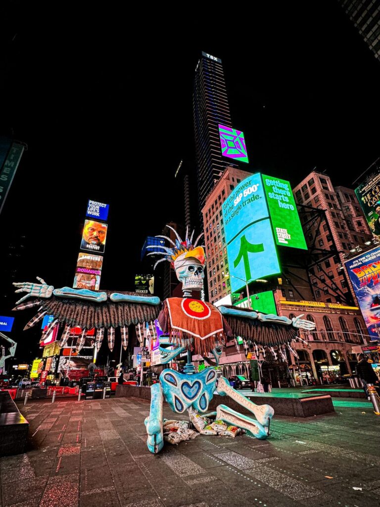 Fotonota: ¡Catrinas gigantes de Atlixco cautivan en Estados Unidos!