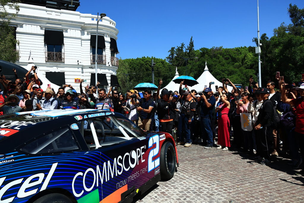 Se realizó con éxito en Puebla, el Parade de Nascar México Series