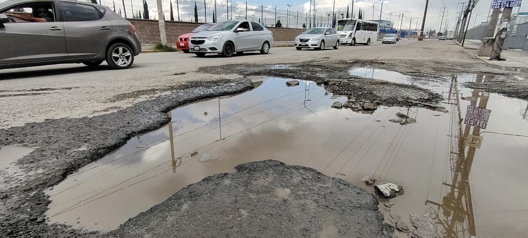 La terrible realidad de los baches en el Valle de Toluca