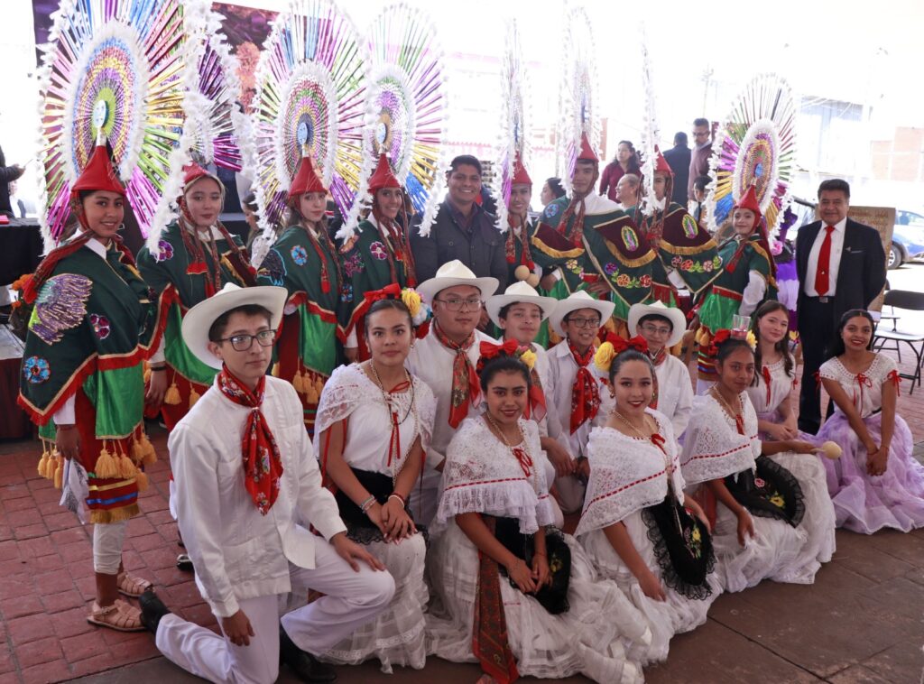 Inaugura Omar Muñoz festival raíces y tradiciones