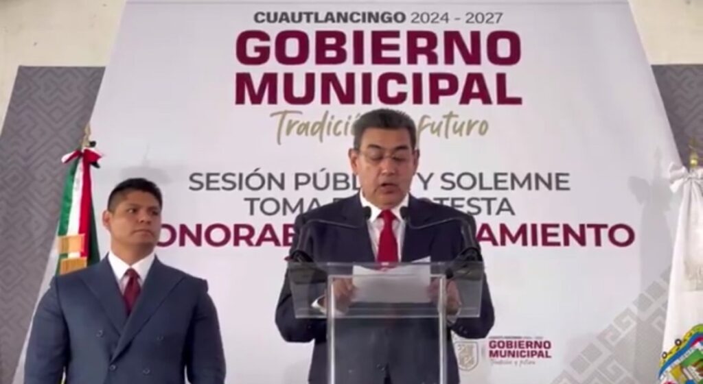 Video: Sergio Salomón tomó protesta a Omar Muñoz como presidente en Cuautlancingo