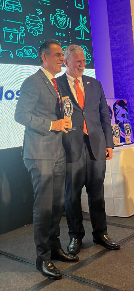 Audi México gana premio nacional de la industria automotriz 2024 como armadora del año