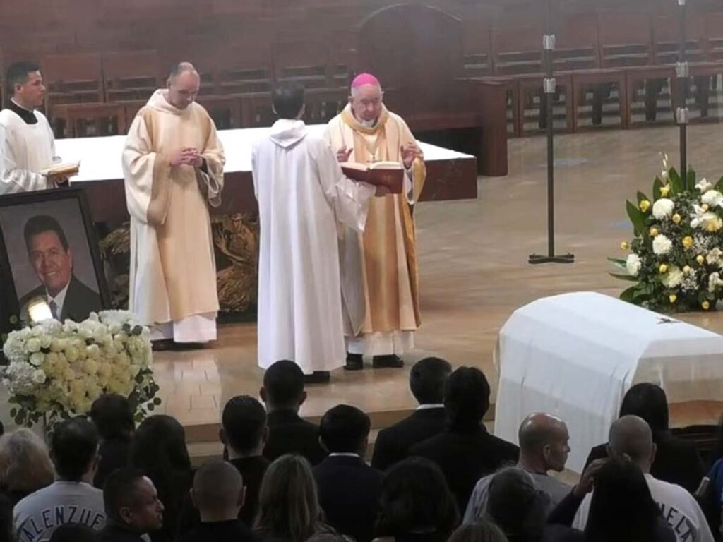 Dan último adiós a Fernando Valenzuela; emotivo mensaje de su hijo