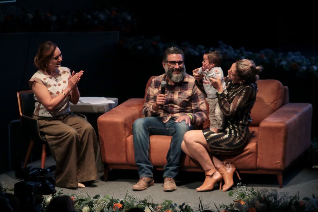 Ofrece Gaby Bonilla Informe de Actividades bajo el concepto “24 Latidos”