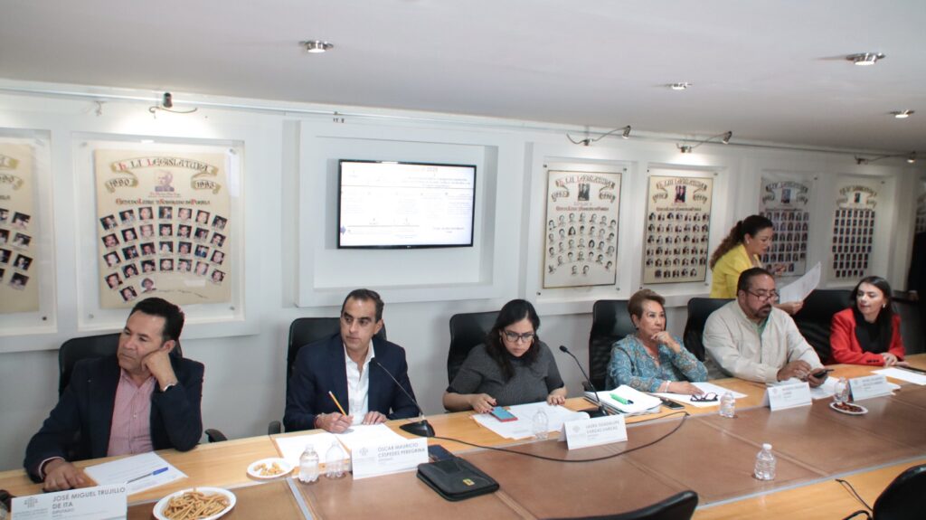 En Comisión, presentan proceso legislativo del Paquete Fiscal y aprueban comparecencia sobre servicio de agua